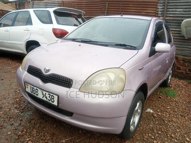Toyota Vitz 2003 Silver