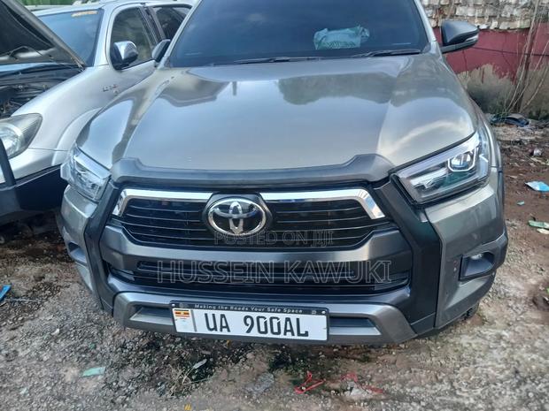 Toyota Hilux 2019 Gray
