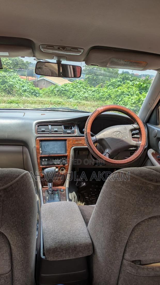Toyota Cresta 1998 Pearl