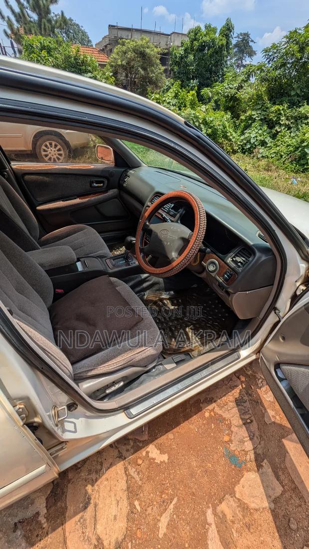 Toyota Cresta 1998 Pearl
