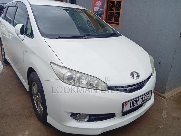 Toyota Wish 2010 White