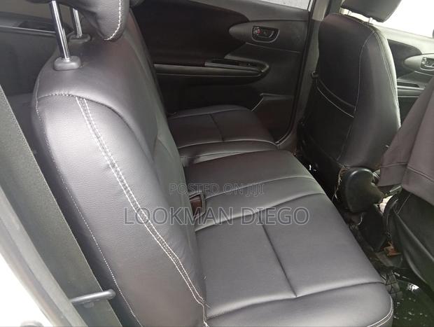 Toyota Wish 2010 White