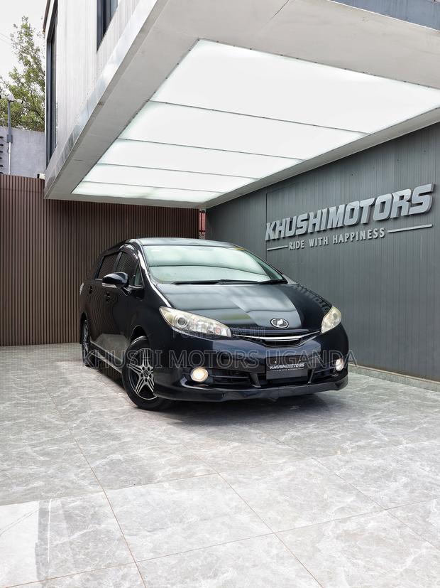 Toyota Wish 2013 Black