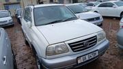 Suzuki Escudo 2004 White for sale