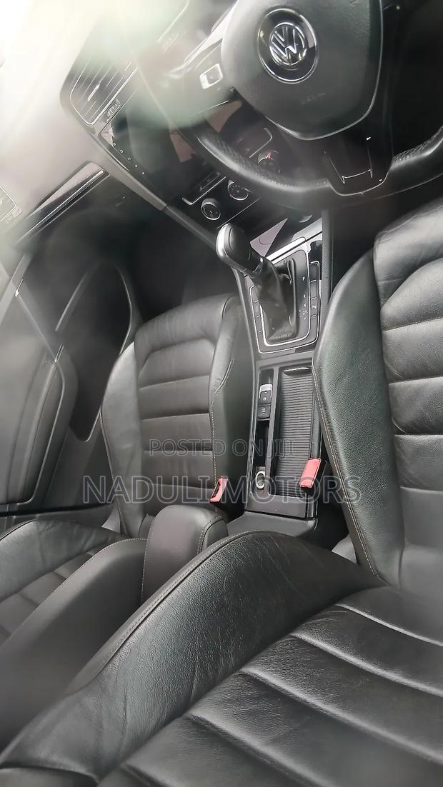 Volkswagen Golf GTI 2011 Black