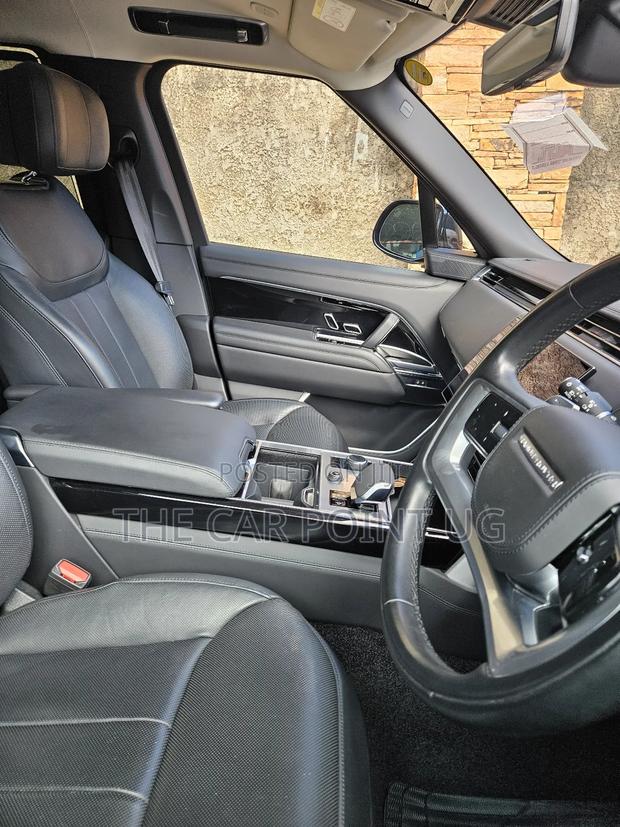 Land Rover Range Rover Vogue 2023 Black