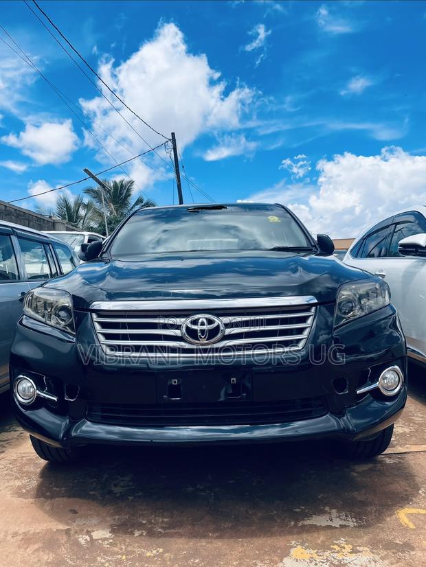 Toyota Vanguard 2012 Black