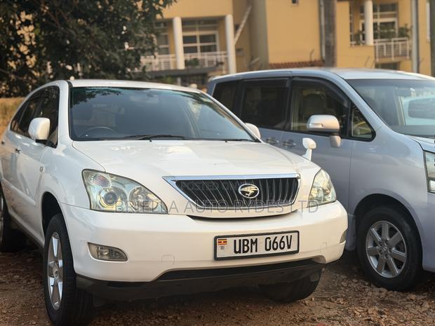 Toyota Harrier 2009 White