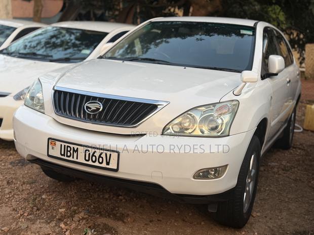 Toyota Harrier 2009 White