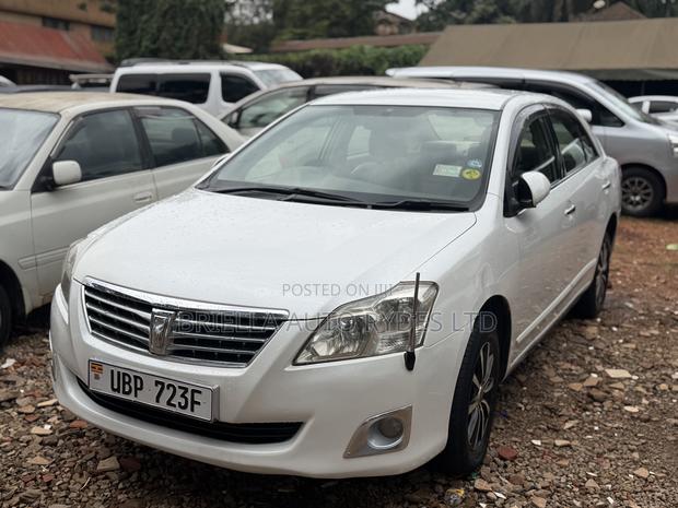 Toyota Premio 2011 White