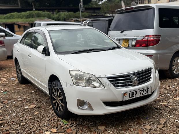 Toyota Premio 2011 White