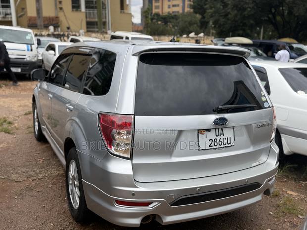 Subaru Forester 2011 Silver