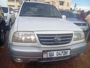 Suzuki Escudo 2002 White for sale