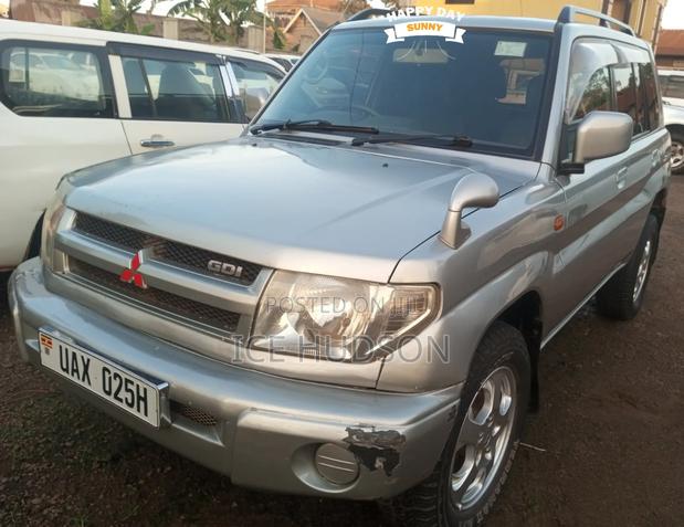 Mitsubishi Pajero IO 2004 Gray