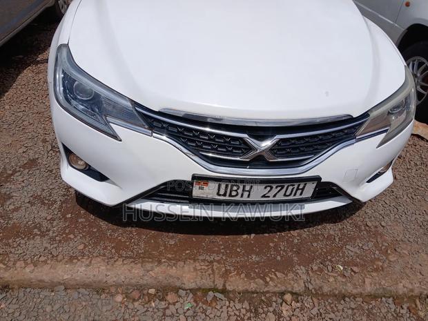 Toyota Mark X 2012 White