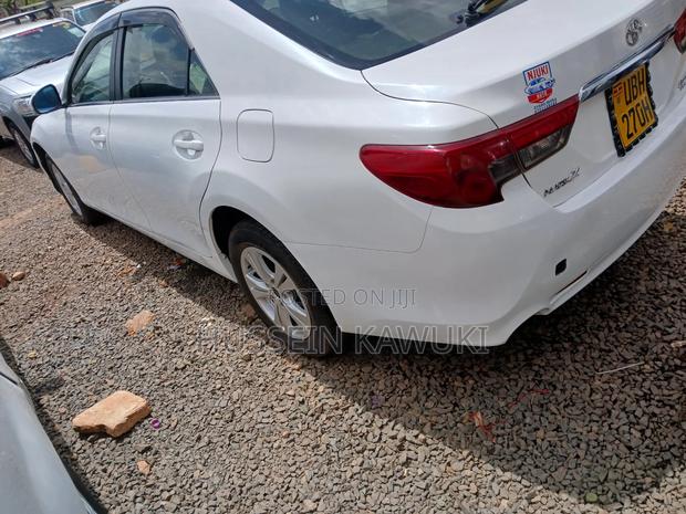 Toyota Mark X 2012 White