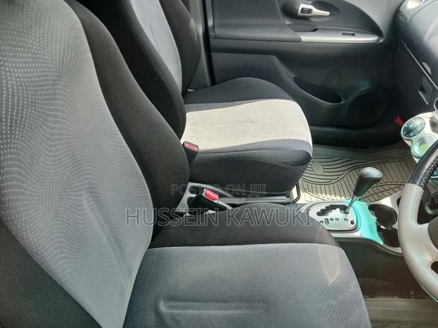 Toyota IST 2010 Silver
