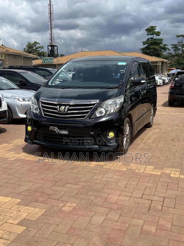 Toyota Alphard 2014 Black