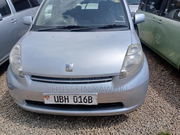 Toyota Passo 2007 Silver