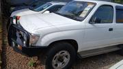 Toyota Hilux 2001 White for sale