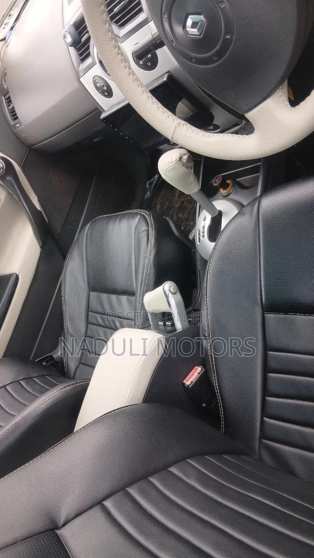 Renault Megane 2004 Red