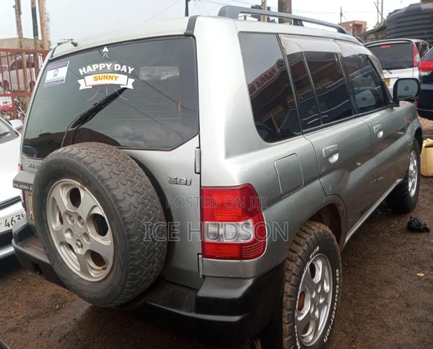 Mitsubishi Pajero IO 2002 Gray