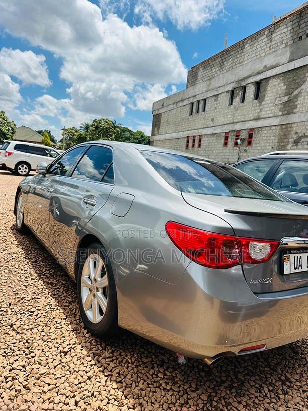 Toyota Mark X 2010 Silver