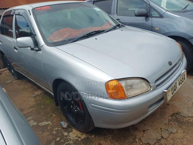 Toyota Starlet 1996 Silver