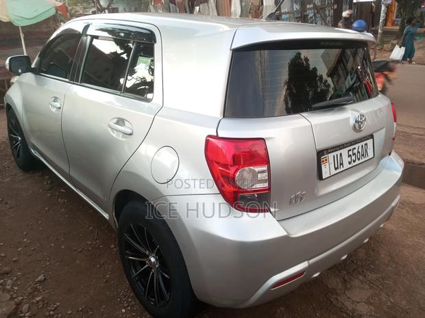 Toyota IST 2009 Silver