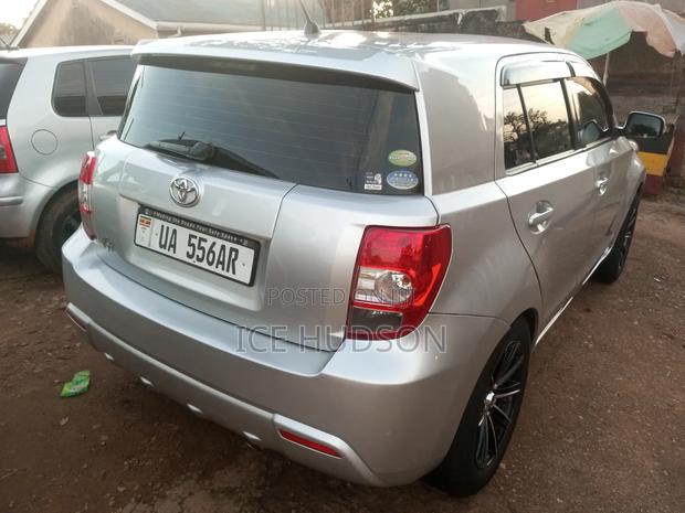 Toyota IST 2009 Silver