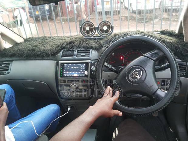 Toyota Ipsum 2003 White