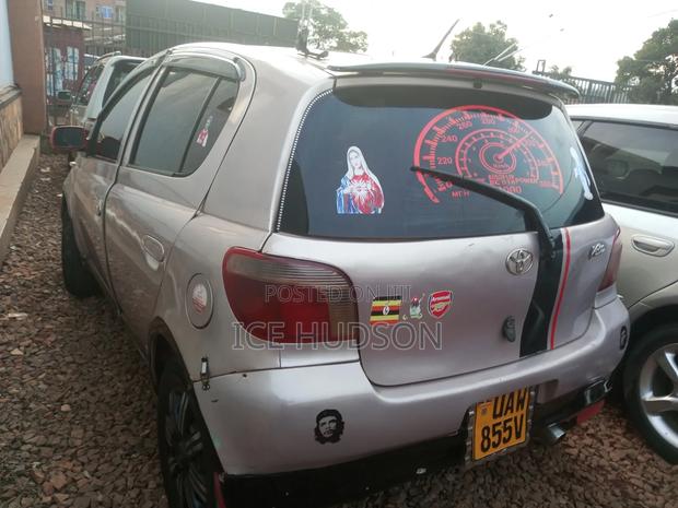 Toyota Vitz 2003 Pink
