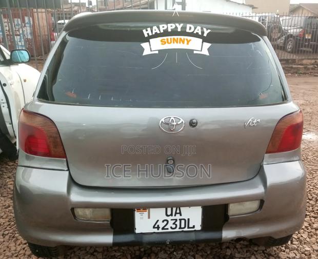 Toyota Vitz 2003 Brown