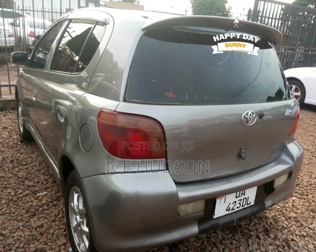Toyota Vitz 2003 Brown