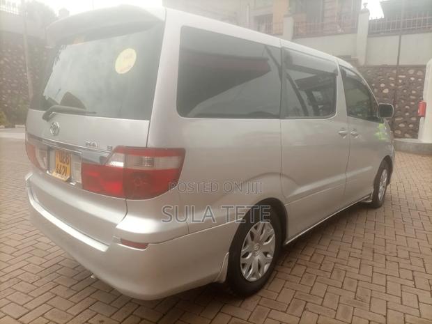 Toyota Alphard 2.4 Petrol FWD 2006 Silver
