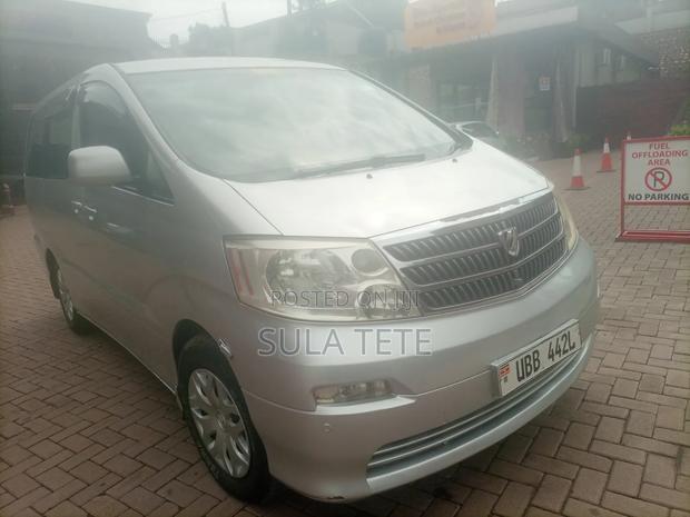 Toyota Alphard 2.4 Petrol FWD 2006 Silver