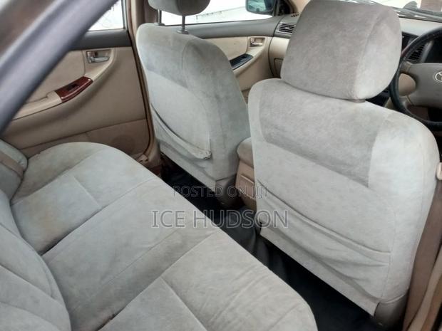 Toyota Corolla 2005 Silver