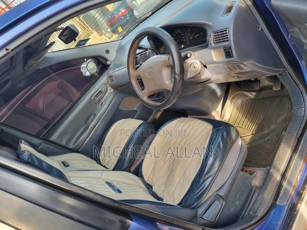 Toyota Ipsum 2000 Blue