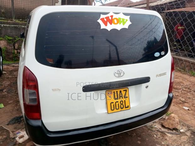 Toyota Probox 2005 White