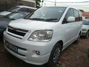 Toyota Noah 2011 White for sale
