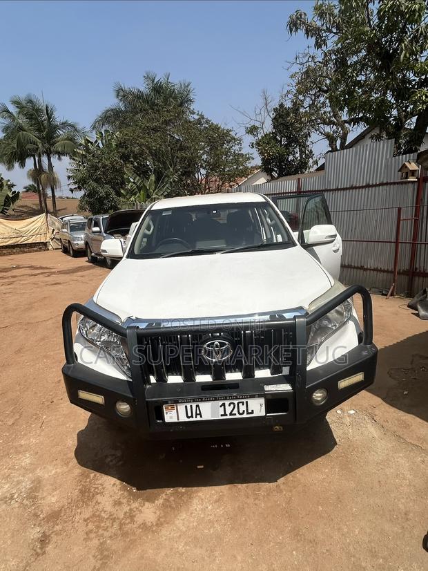 Toyota Land Cruiser Prado 2017 White