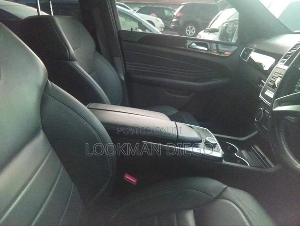 Mercedes-Benz GLE-Class 2019 White