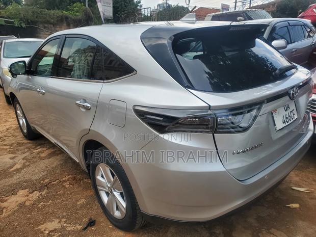 Toyota Harrier 2016 Silver