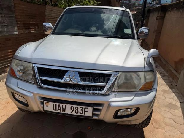 Mitsubishi Pajero Mini VR 2006 Silver