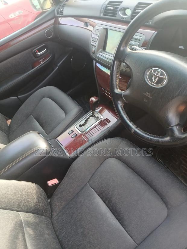 Toyota Brevis 2010 Silver