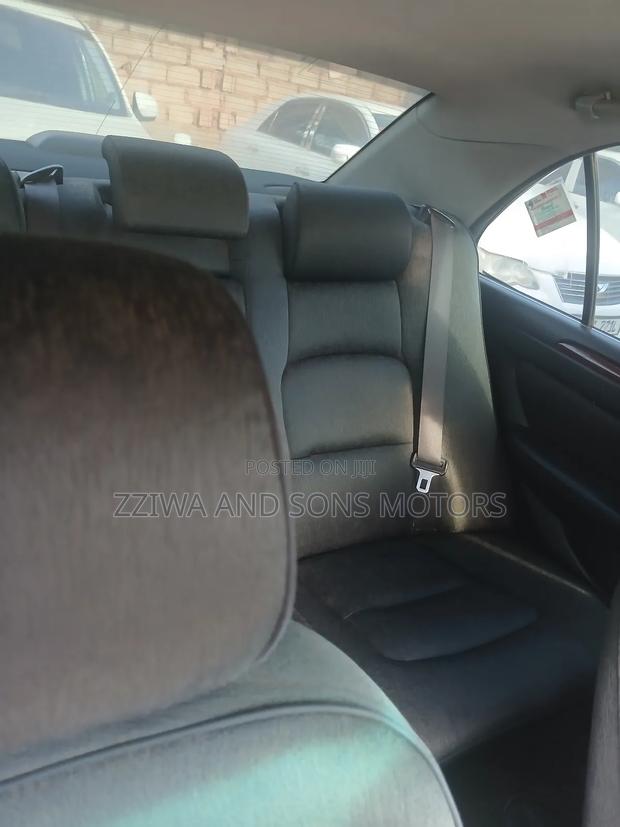 Toyota Brevis 2010 Silver