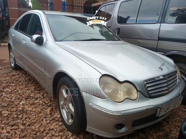 Mercedes-Benz C-Class 2005 Gray