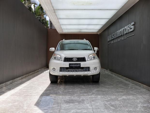 Toyota Rush 1.5 AWD 2012 Pearl
