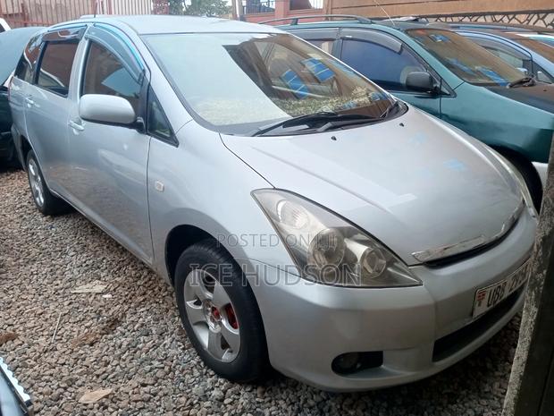 Toyota Wish 2007 Silver