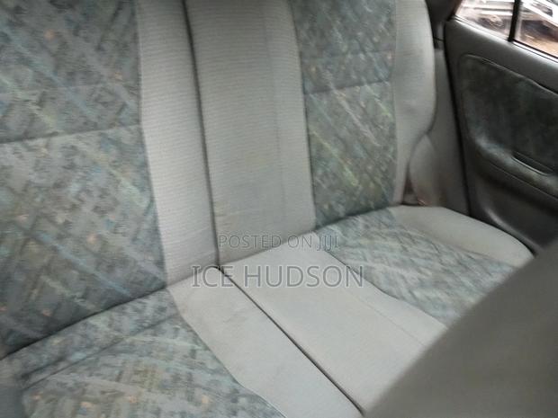 Toyota Corolla 1998 Silver